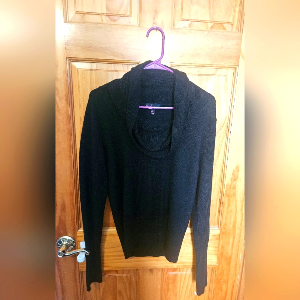 scoop neck sweater
